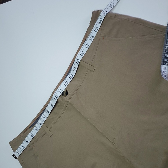 NEW Men's Free Country Quick Dry Cargo Shorts Khaki | Size 42 - Picture 10 of 11